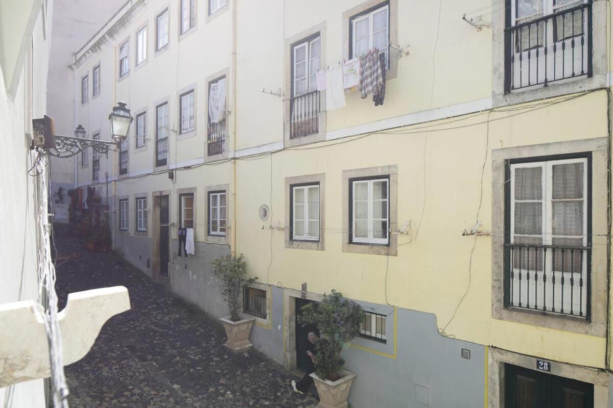 Central Lisbon Cozy & Near The Subway Apartment Luaran gambar